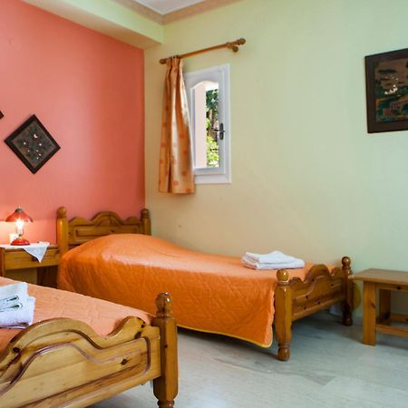 Tzivras Villa & Apartments Lassi  Room photo