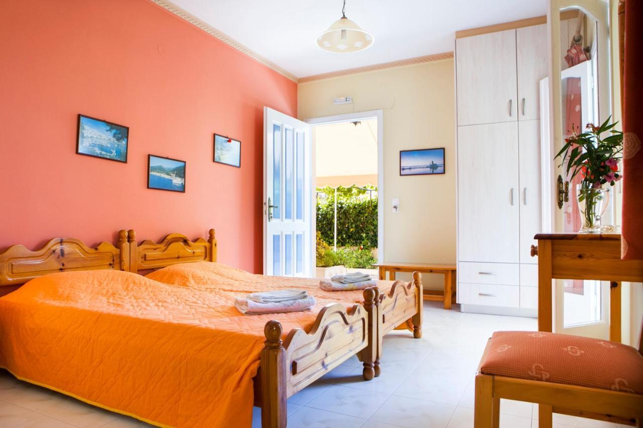 Tzivras Villa & Apartments Lassi  Room photo