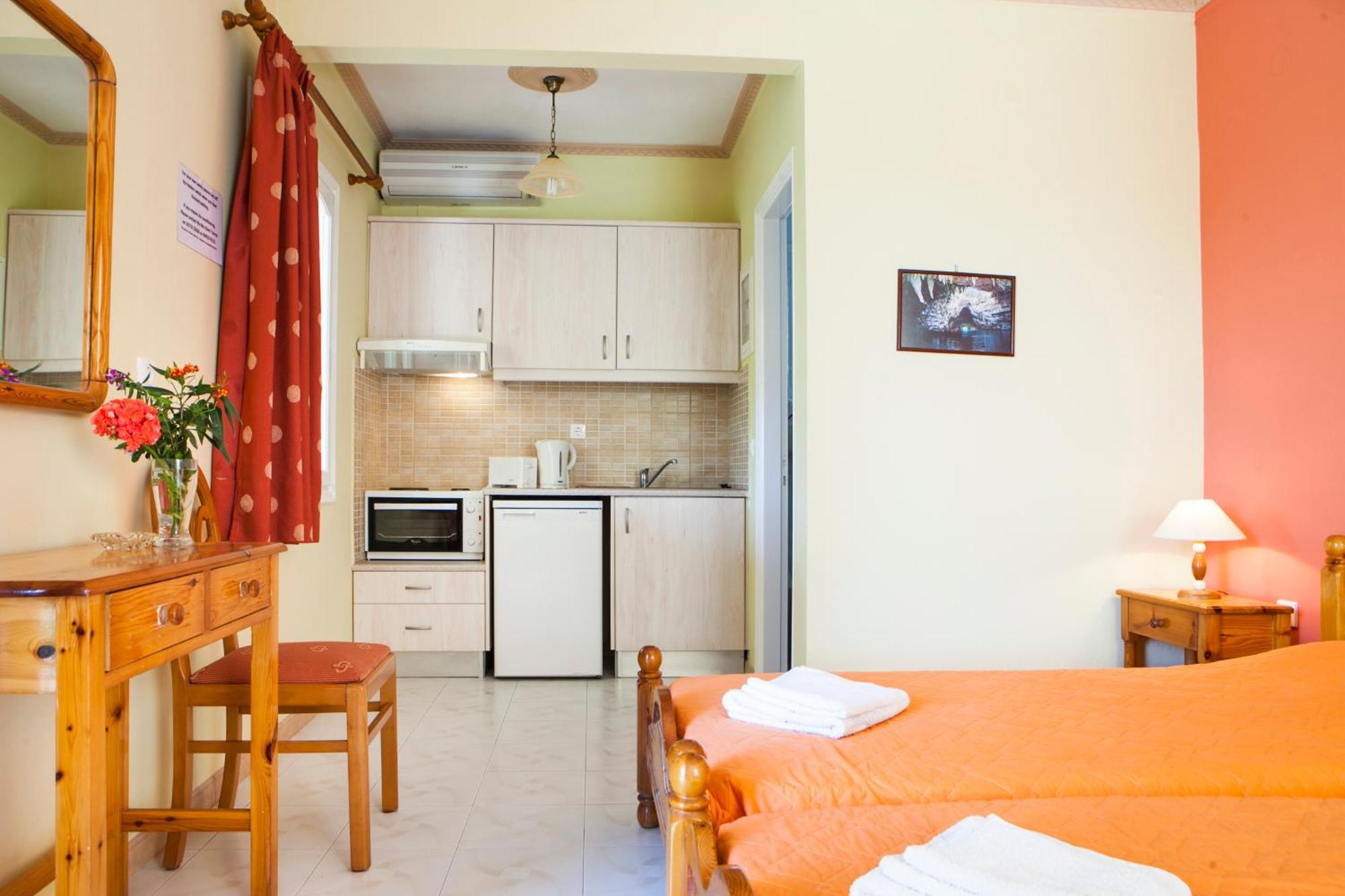 Tzivras Villa & Apartments Lassi  Room photo