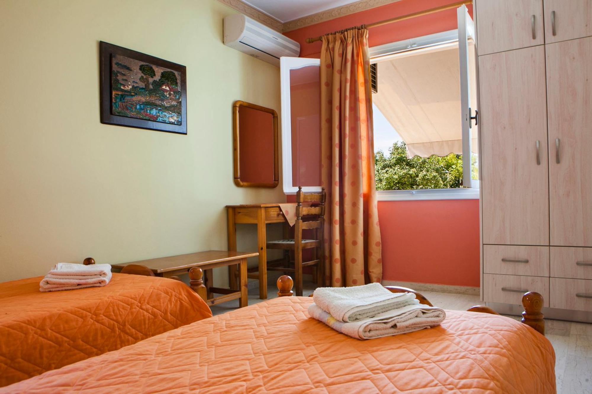 Tzivras Villa & Apartments Lassi  Room photo