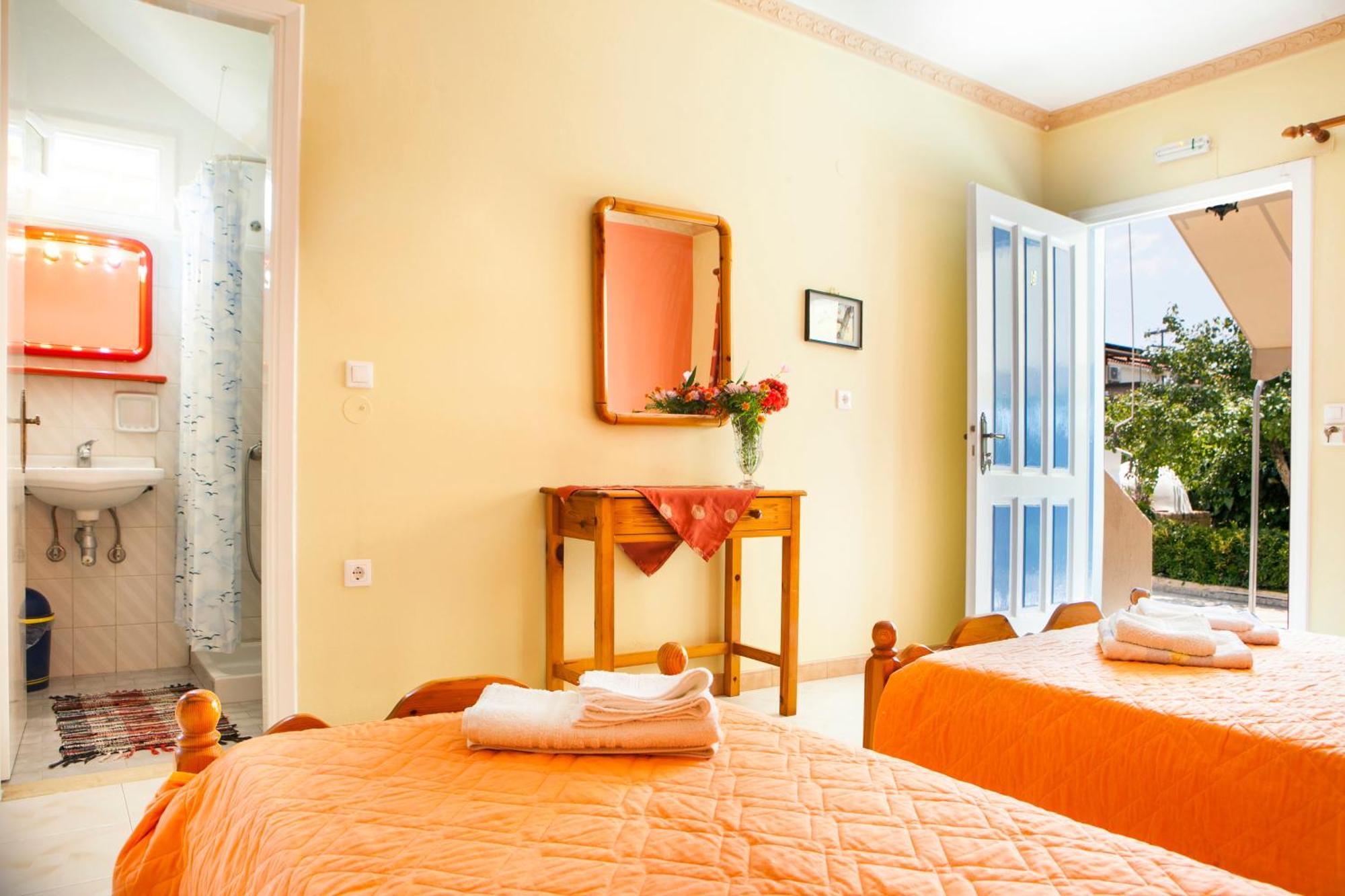 Tzivras Villa & Apartments Lassi  Room photo